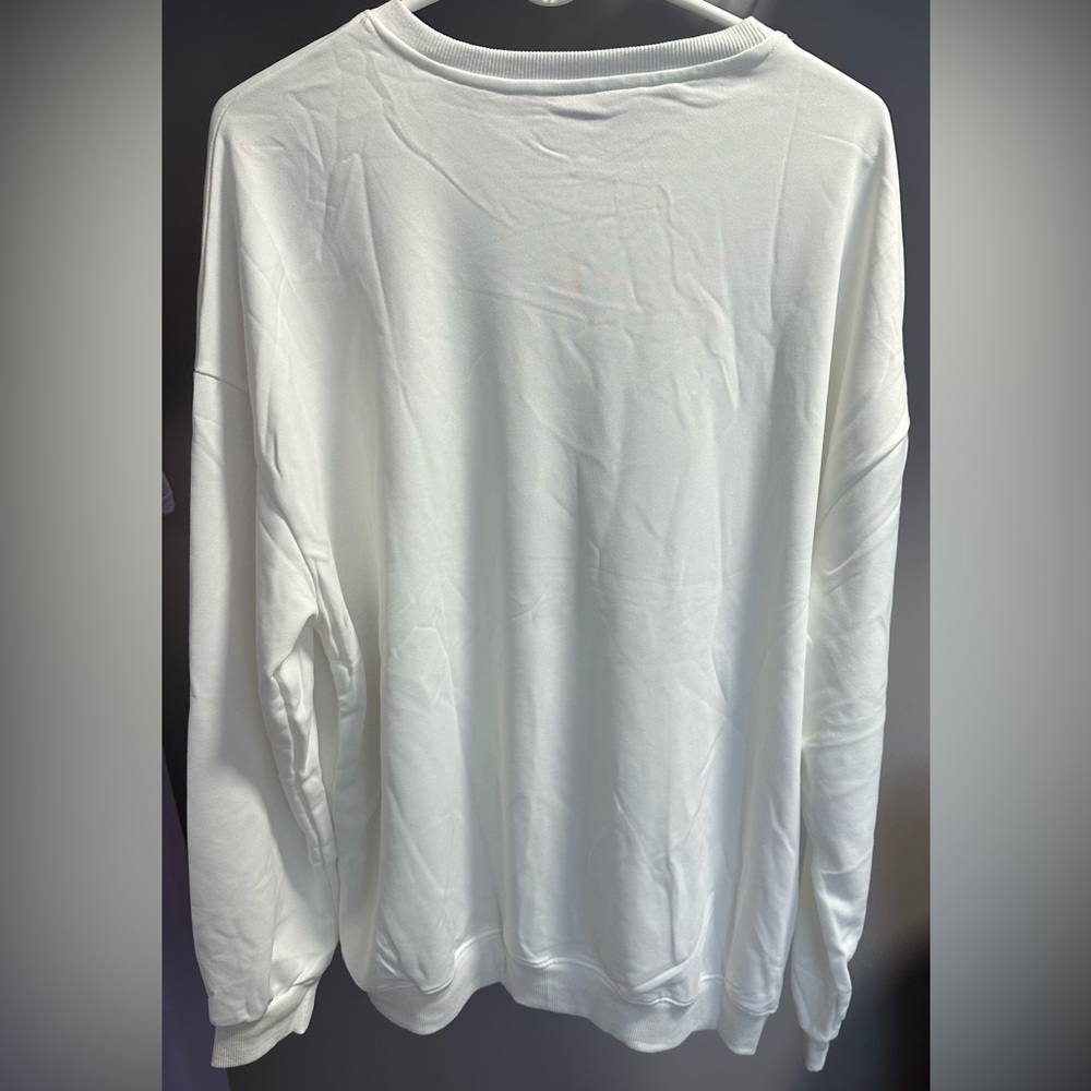 NO BRAND SHOWN size 4X* “Hey Boo” WHITE Sweatshirt - Picture 2 of 4